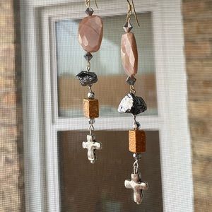 Earrings handcrafted with brown moonstones